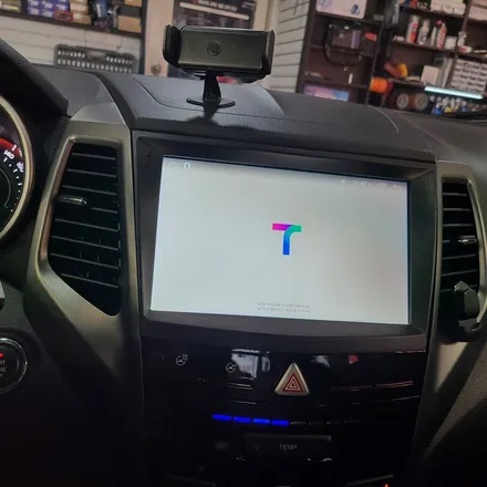 2017년식 티볼리 차량도 카나로 X 플러스 안드로이드 올인원으로 설치했어요.