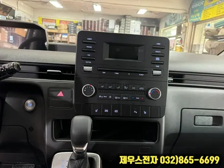 스타리아 안드로이드 올인원 어라운드 뷰 장착으로 간편한 주행