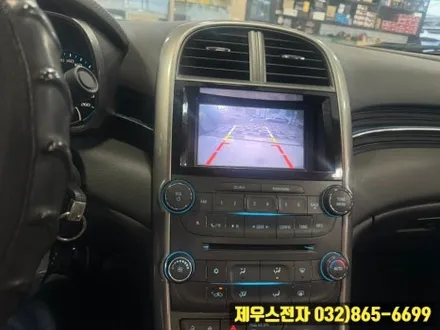 8세대 말리부 카나로 안드로이드 올인원 매립 9인치 모니터 적용