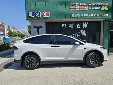 테슬라 SUV 모델X 카디언 제스 썬팅  프라이버시유리와 색감차이 없이 통일하세 / 광주 동구 산수동