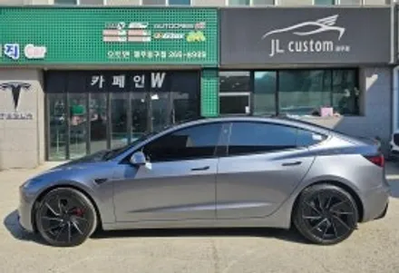모델3 하이랜드 퍼포먼스는 역시 엑스펠로 썬팅해줘야죠 광주카페인w / 광주 동구 산수동