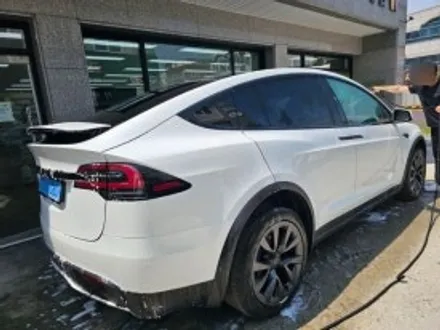테슬라 SUV 모델X 카디언 제스 썬팅  프라이버시유리와 색감차이 없이 통일하세 / 광주 동구 산수동