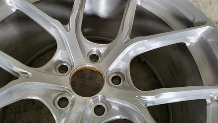 BMW M2 컴페티션 핸드브러쉬 휠 커스텀작업,골드브론즈클리어 / 인천 계양구 서운동