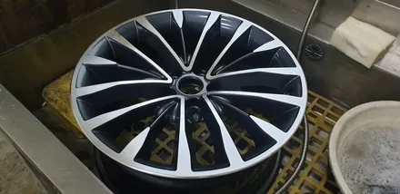 BMW G30 럭셔리 18인치 휠도색,휠커스텀,다이아컷팅 작업 후기 / 인천 계양구 서운동