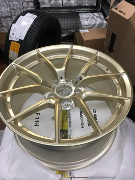 bmw 763m 프로즌골드 + 색상연구 샘플 휠도색 작업 bmw 662m / 인천 계양구 서운동