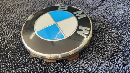 BMW 블랙 에디션 엠블럼 ,휠캡 커스텀작업,블랙휠캡 / 인천 계양구 서운동