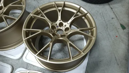 BMW F90 M5를 M5CS 버젼으로 튜닝해보기!휠도색,캘리퍼 / 인천 계양구 서운동