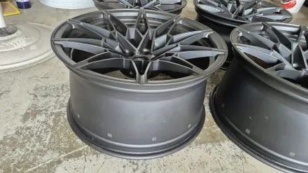 BMW G82 M4 그린 휠도색,휠커스텀, 브론즈휠도색 / 인천 계양구 서운동
