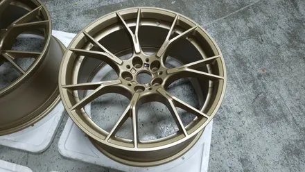 BMW F90 M5를 M5CS 버젼으로 튜닝해보기!휠도색,캘리퍼 / 인천 계양구 서운동