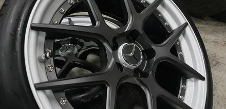 벤츠A45 AMG에 장착된 BC FORGED 19인치 커스텀 휠도색 작업후기 / 인천 계양구 서운동