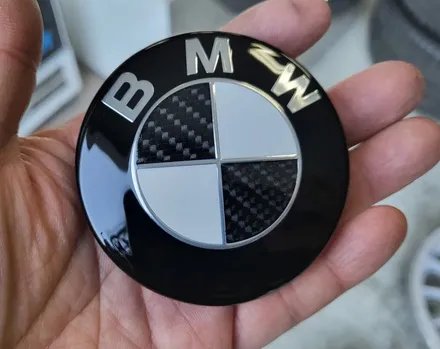 bmw 카본엠블럼,bmw 카본 휠캡 커스텀 작업 / 인천 계양구 서운동