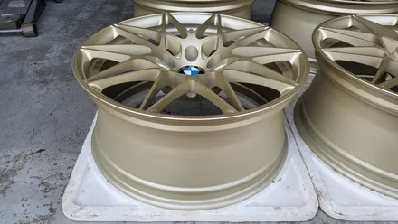 bmw m3 666m 순정20인치 커스텀도색 ,페인트박리 / 인천 계양구 서운동