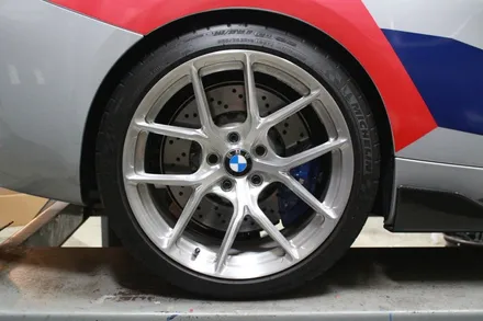 BMW M2 컴페티션 핸드브러쉬 휠 커스텀작업,골드브론즈클리어 / 인천 계양구 서운동