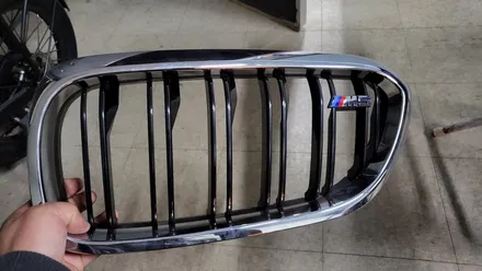 BMW F90 M5를 M5CS 버젼으로 튜닝해보기!휠도색,캘리퍼 / 인천 계양구 서운동