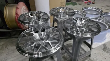 HRE 300, 19인치 3피스휠 브러쉬작업,폴리싱,휠커스텀 / 인천 계양구 서운동