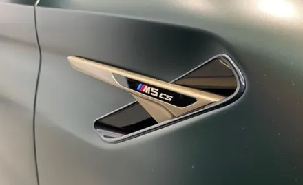BMW F90 M5를 M5CS 버젼으로 튜닝해보기!휠도색,캘리퍼 / 인천 계양구 서운동