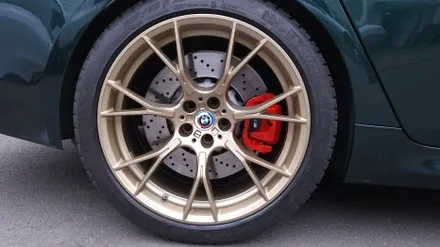 BMW F90 M5를 M5CS 버젼으로 튜닝해보기!휠도색,캘리퍼 / 인천 계양구 서운동