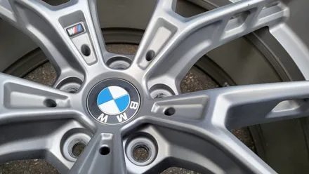 BMW F90 M5 제대로된 휠도색 863m 20인치 사틴그레이 / 인천 계양구 서운동