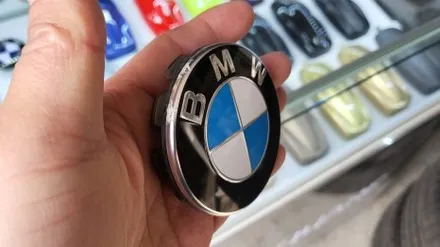 bmw 카본엠블럼,bmw 카본 휠캡 커스텀 작업 / 인천 계양구 서운동