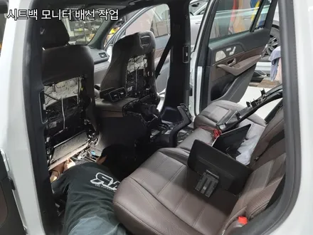 벤츠 gls400d 엠비언트 시트백 후석 모니터 설치 <자동차 실내튜닝> / 김포 양촌읍