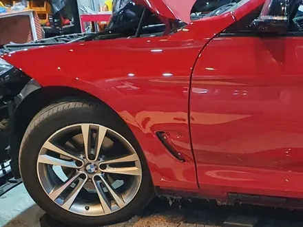 BMW 3시리즈 320d GT 사고 수리, 판금 도장 작업으로 완벽 복구 및 세라믹 코팅으로 새 차 출고하는 느낌까지 ! / 김포 양촌읍