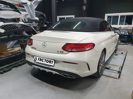 벤츠 W205 C200 카브리올레 사고 수리겸 C43 바디킷 튜닝(+AMG 그릴), 스포일러 장착했슴당!! / 김포 양촌읍