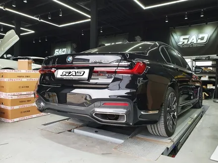 BMW G12 745Le 뒷범퍼 테일램프 파손 사고수리 / 김포 양촌읍