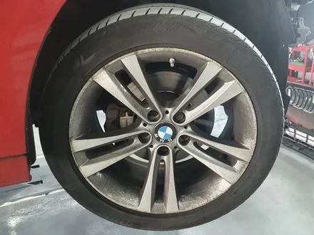 BMW 3시리즈 320d GT 사고 수리, 판금 도장 작업으로 완벽 복구 및 세라믹 코팅으로 새 차 출고하는 느낌까지 ! / 김포 양촌읍