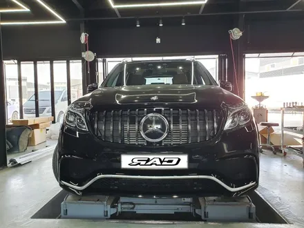 벤츠 X166 GLS 350d 전방 사고수리(보험처리) 겸 AMG 63 바디킷 했어요! / 김포 양촌읍