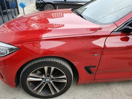 BMW 3시리즈 320d GT 사고 수리, 판금 도장 작업으로 완벽 복구 및 세라믹 코팅으로 새 차 출고하는 느낌까지 ! / 김포 양촌읍