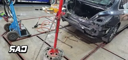 벤츠 W205 후방 사고수리-> 신형 C63 바디킷 교체후 다시 새 차의 컨디션으로! / 김포 양촌읍