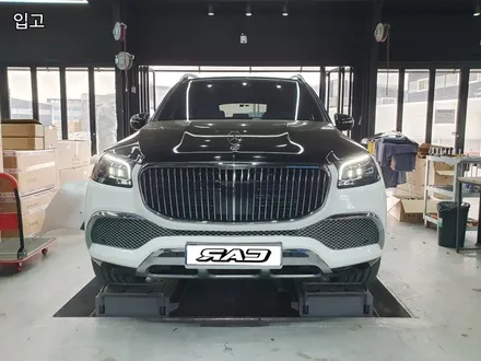 벤츠 gls400d 엠비언트 시트백 후석 모니터 설치 <자동차 실내튜닝> / 김포 양촌읍