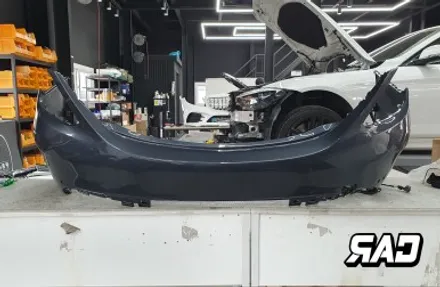 벤츠 W205 후방 사고수리-> 신형 C63 바디킷 교체후 다시 새 차의 컨디션으로! / 김포 양촌읍