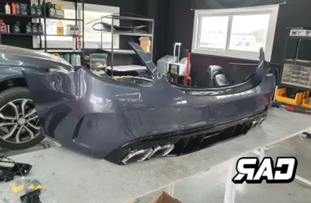 벤츠 W205 후방 사고수리-> 신형 C63 바디킷 교체후 다시 새 차의 컨디션으로! / 김포 양촌읍