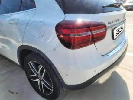 벤츠 X156 GLA220 깔끔한 사고수리(보험) RAC에서 / 김포 양촌읍