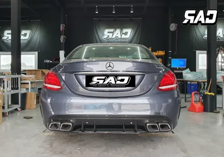 벤츠 W205 후방 사고수리-> 신형 C63 바디킷 교체후 다시 새 차의 컨디션으로! / 김포 양촌읍