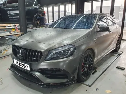 벤츠 W176 AMG A45 사고수리는 인천김포 RAC에서 / 김포 양촌읍