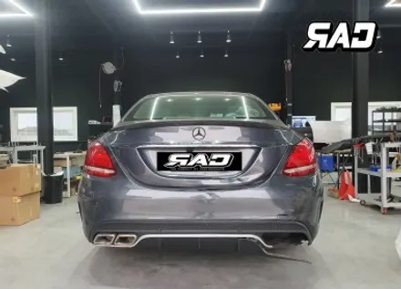 벤츠 W205 후방 사고수리-> 신형 C63 바디킷 교체후 다시 새 차의 컨디션으로! / 김포 양촌읍