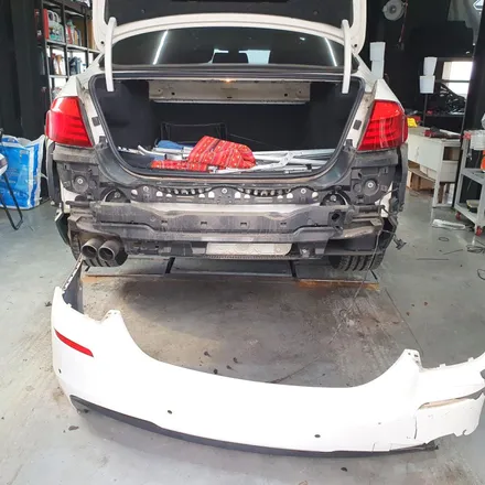 BMW F10 528i 뒷범퍼 교체 M패키지 작업! / 김포 양촌읍