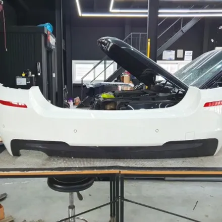 BMW F10 528i 뒷범퍼 교체 M패키지 작업! / 김포 양촌읍
