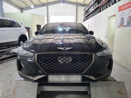 제네시스 G70 3.3T 10스포크 19인치 휠복원 및 유광블랙 휠도색 / 대전 중구 안영동