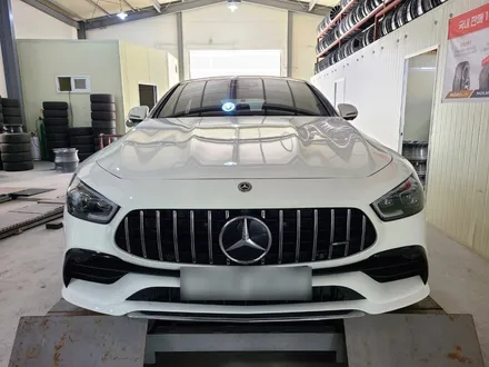 대전 휠복원 휠로세움 - 벤츠 GT43 AMG 20인치 유광블랙 분체 휠도색 + 레드 우레탄 캘리퍼도색 / 대전 중구 안영동