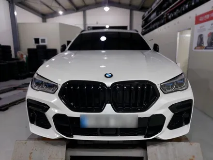 대전 휠복원 휠로세움 / BMW G06 X6 741M 21인치 유광블랙 휠도색 (크롬죽이기) / 대전 중구 안영동