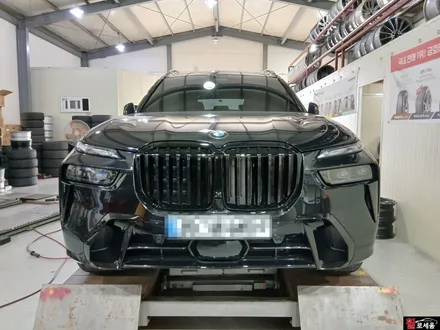 BMW X7 (G07) 915M 22인치 유광블랙 대전 휠도색 (크롬죽이기) / 대전 중구 안영동