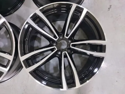 청주 BMW G32 6GT 647M 19인치 휠복원 중고 순정휠 교체 튜닝 / 대전 중구 안영동