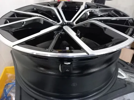 대전 휠 기스 (스크레치) BMW G30 845M 19인치 순정휠 휠복원 [휠로세움] / 대전 중구 안영동