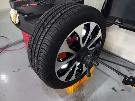 대전 휠복원 벤츠 W213 E클래스 E300 18인치 블랙 투톤 다이아컷팅 순정휠 [휠로세움] / 대전 중구 안영동