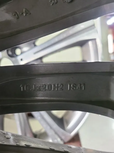 세종 BMW G11, G12 7시리즈 628M 20인치 (대전 다이아컷팅 분체도장 휠복원) / 대전 중구 안영동