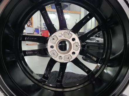 대전 휠복원 휠로세움 - 경북 칠곡 BMW 5시리즈 530I 662M 18인치 고스트크롬 휠도색 / 대전 중구 안영동