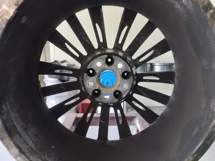 대전 휠복원 휠로세움 - BMW 6GT 646 20인치 순정휠 복원 및 하이퍼블랙 분체 휠도색 / 대전 중구 안영동